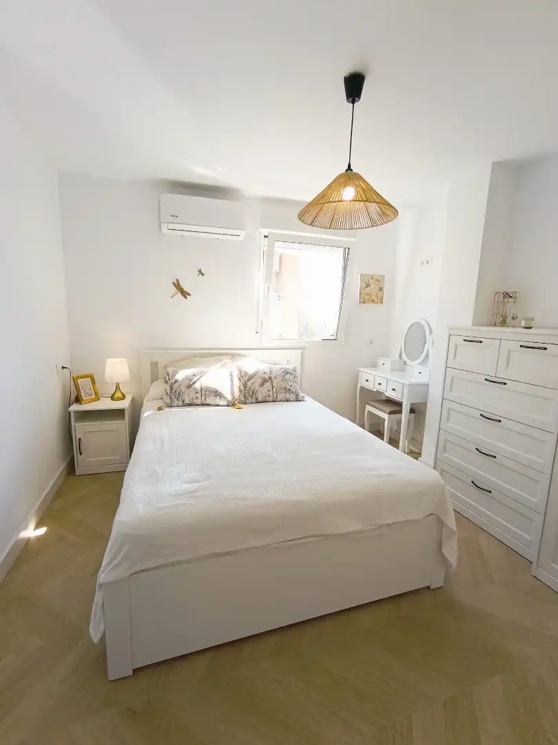 Schlafzimmer von Wohnungen zum Verkauf in L'Alfàs del Pi mit Klimaanlage, Möbliert und Ofen