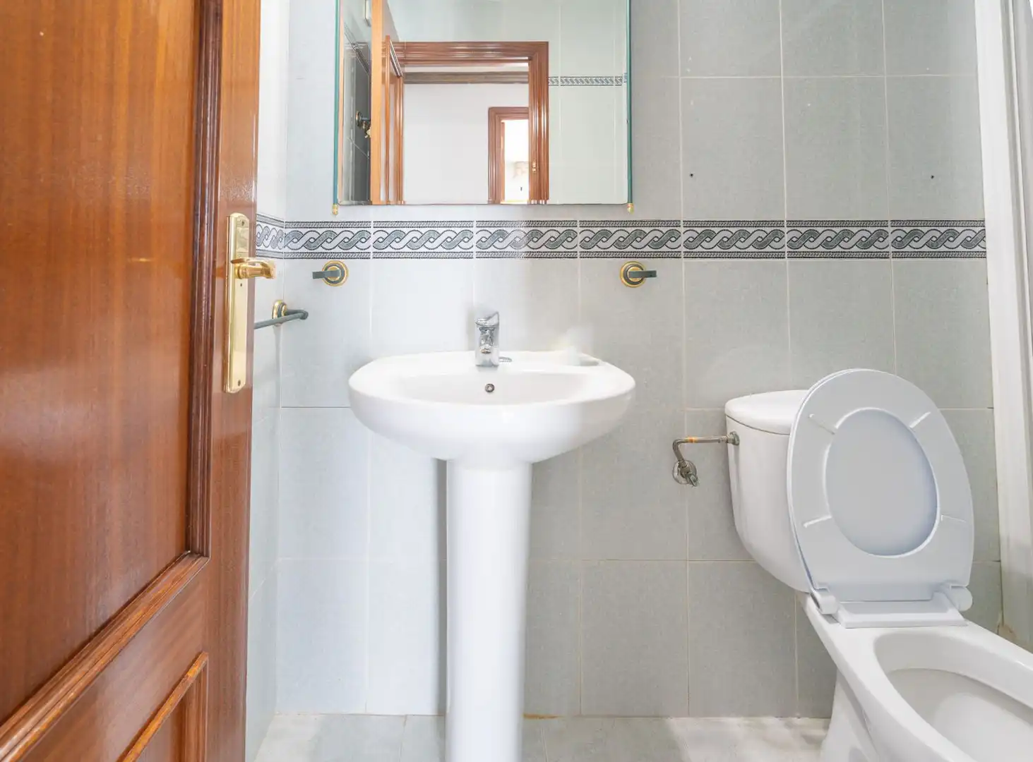 Baño de Piso en venta en Peñíscola / Peníscola con Terraza y Balcón