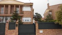 Exterior view of House or chalet for sale in Torrejón de la Calzada  with Heating and Private garden