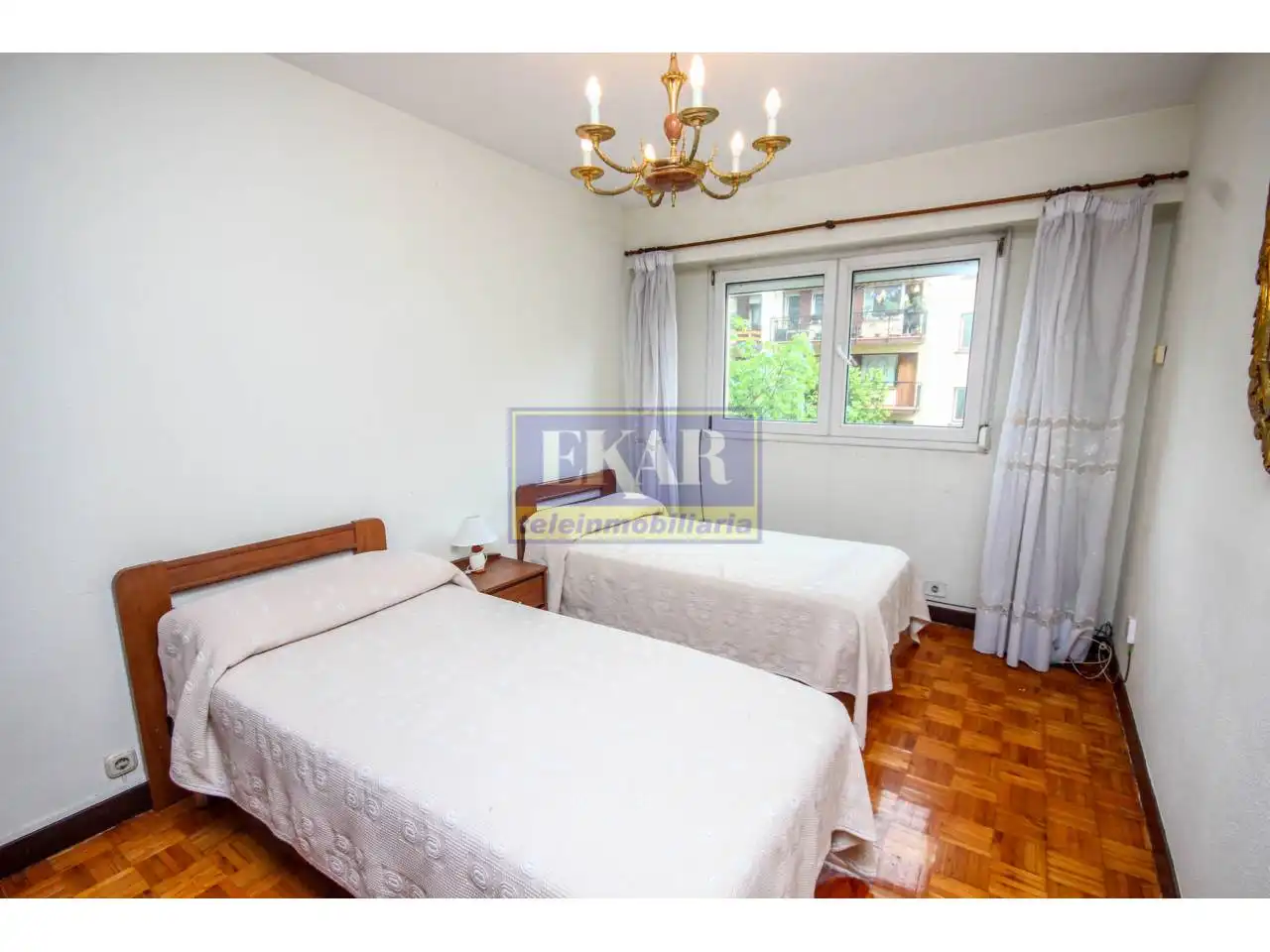 Habitación de Piso en venta en Irun  con Calefacción y Balcón