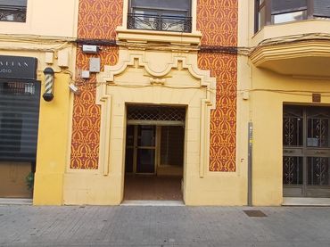 Local comercial en venda a Calle de Santo Domingo 72