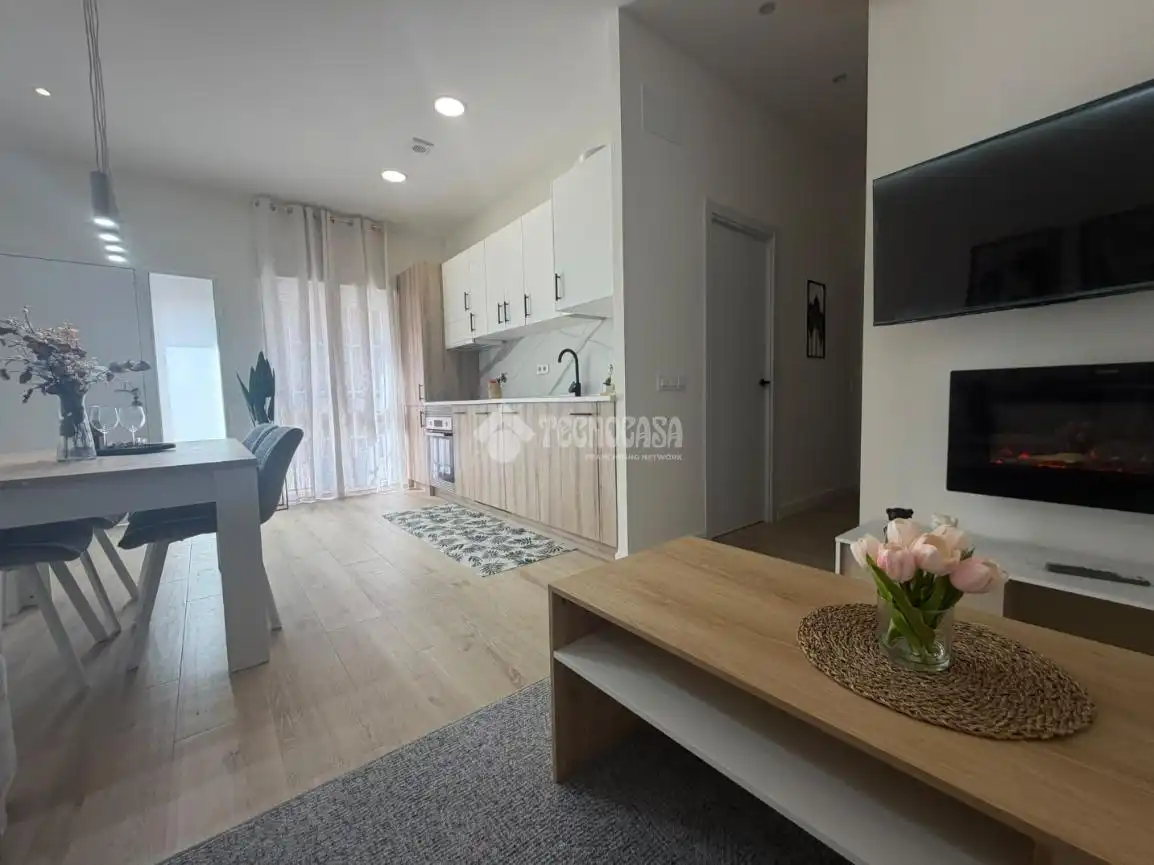 Flat for sale in C. de San Eulogio, imagen 2