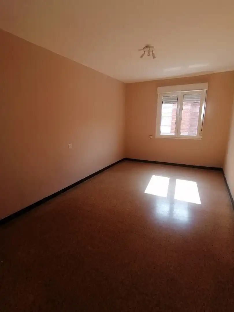 Schlafzimmer von Wohnung zur Miete in Gijón 