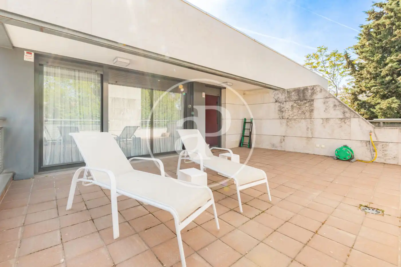 Terraza de Casa adosada en venta en Madrid con Aire acondicionado, Calefacción y Jardín privado
