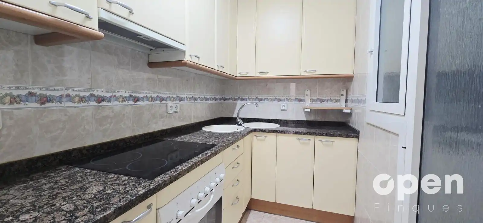 Küche von Wohnung zum Verkauf in Terrassa mit Heizung und Parkett