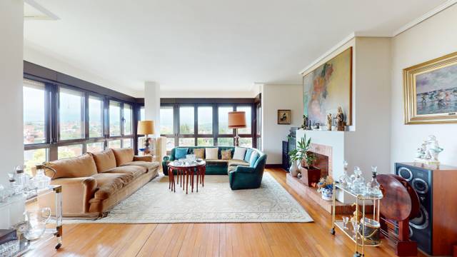 Piso en Venta en Cristobal Colon Kalea en Neguri