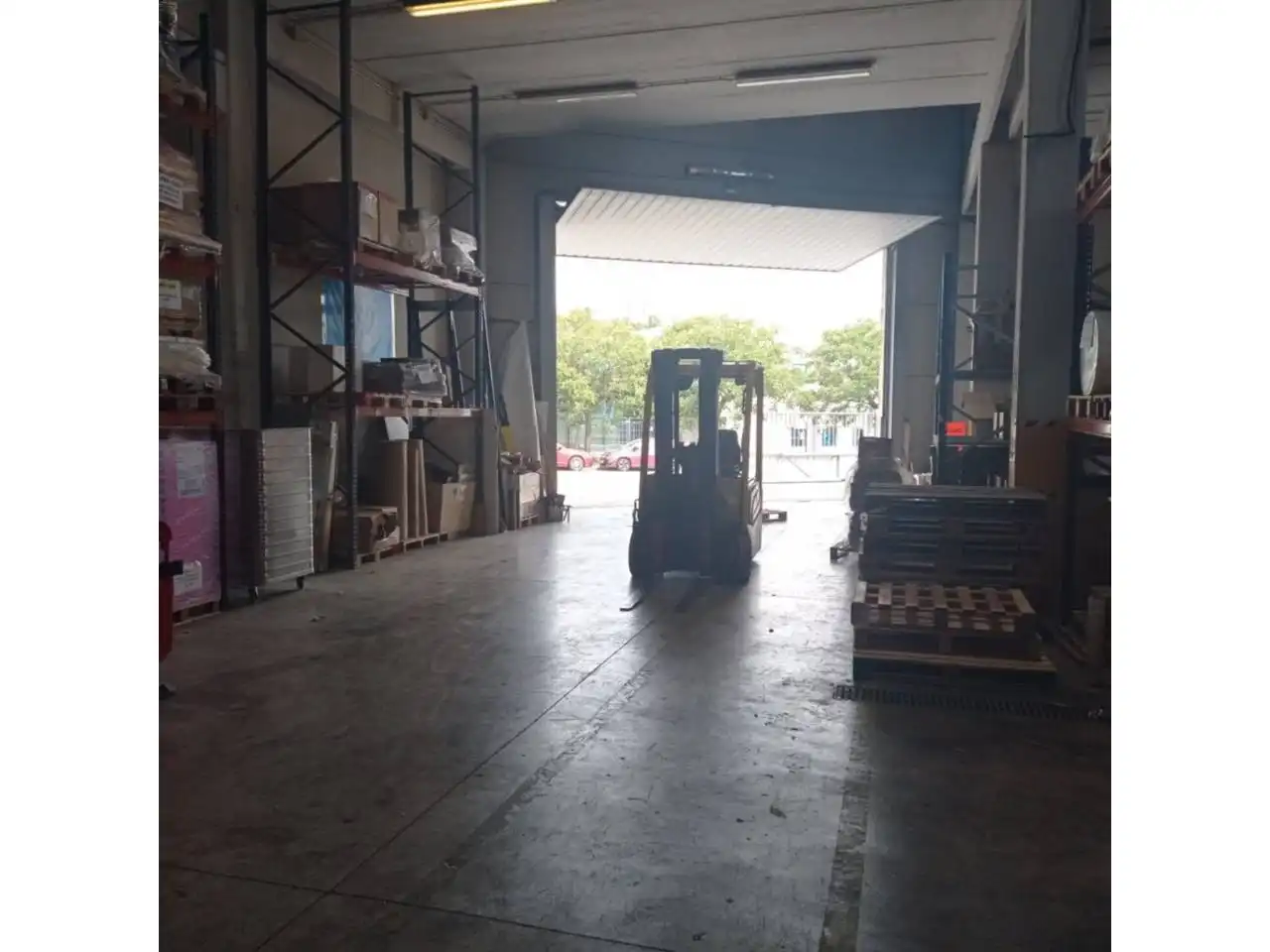 Nave industrial de alquiler en Barberà del Vallès
