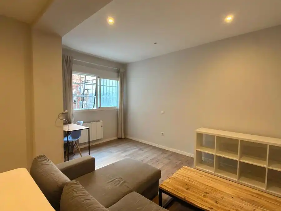 Living room of Flat for sale in Chamberí
