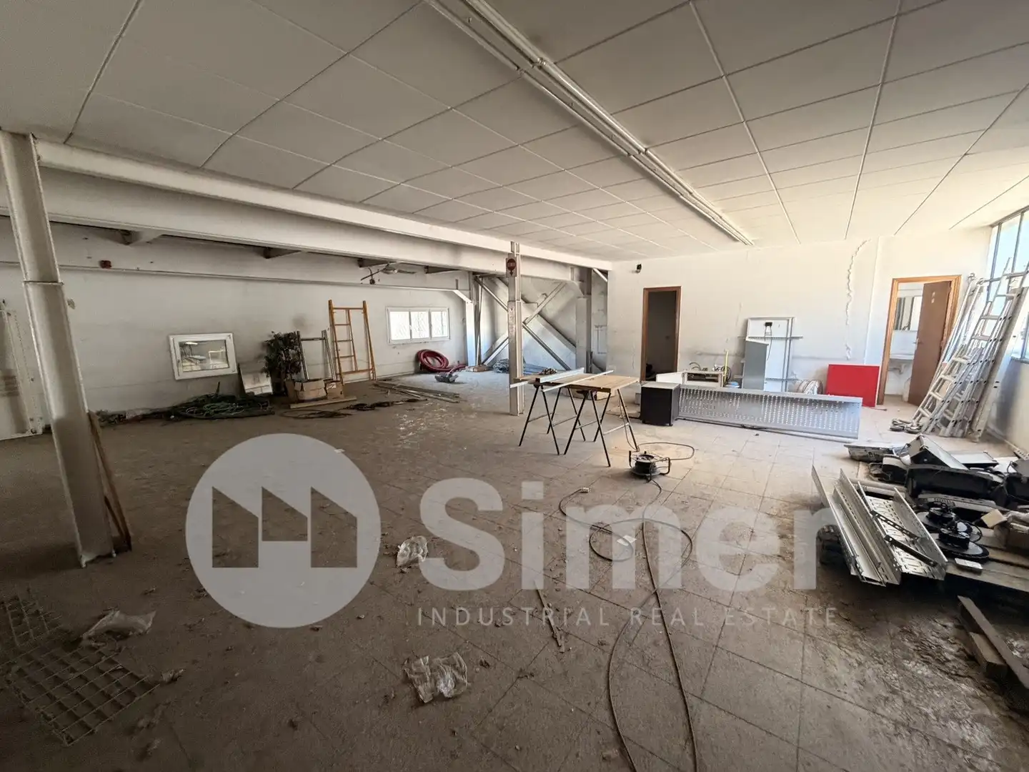 Nau industrial en venda en Barberà del Vallès