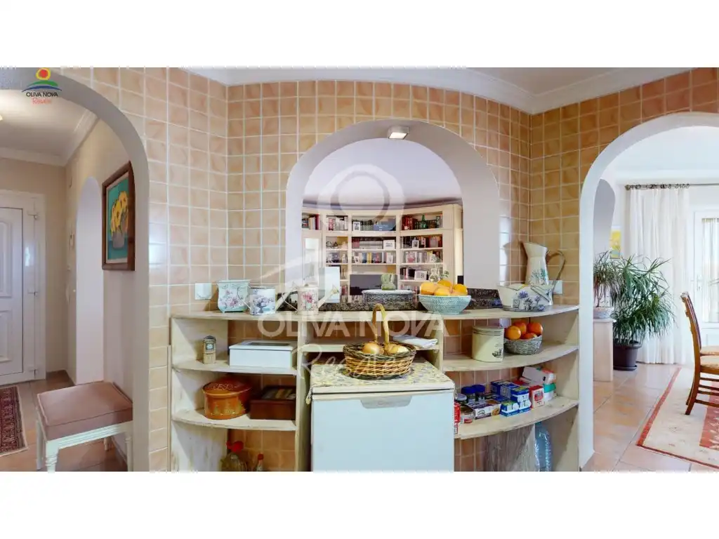Cocina de Casa o chalet en venta en Oliva con Jardín privado
