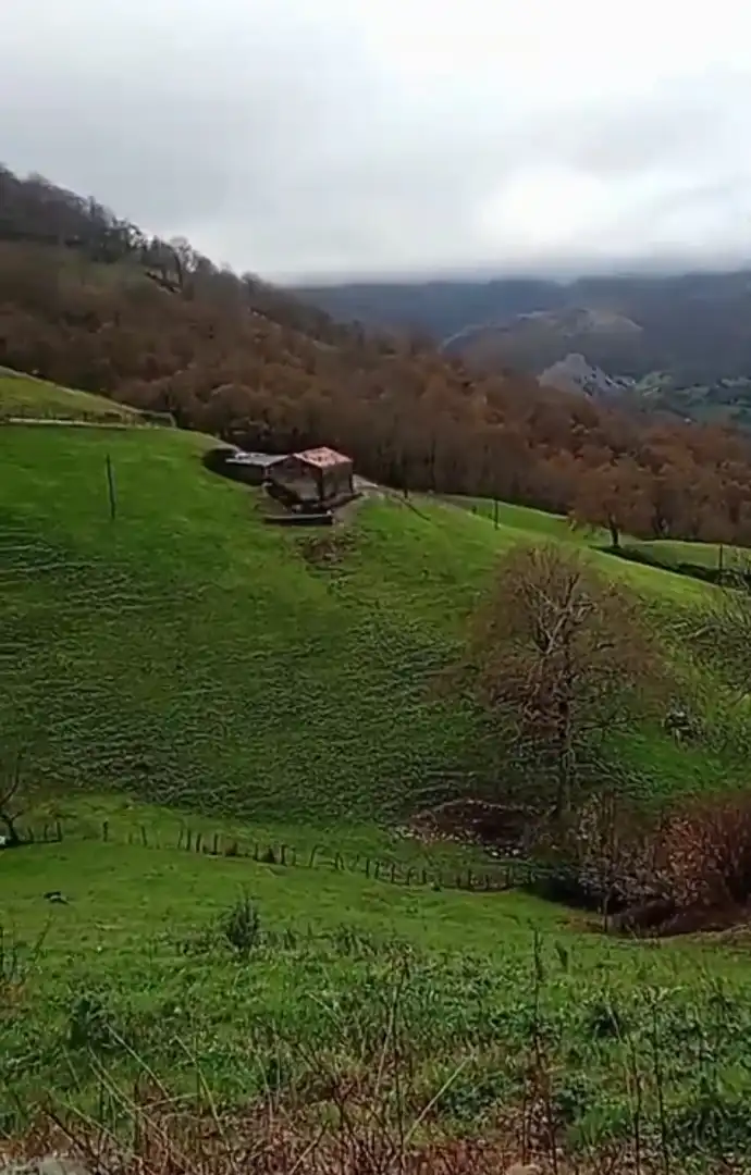 Casa rústica amb jardí en venda a Arredondo, imagen 5