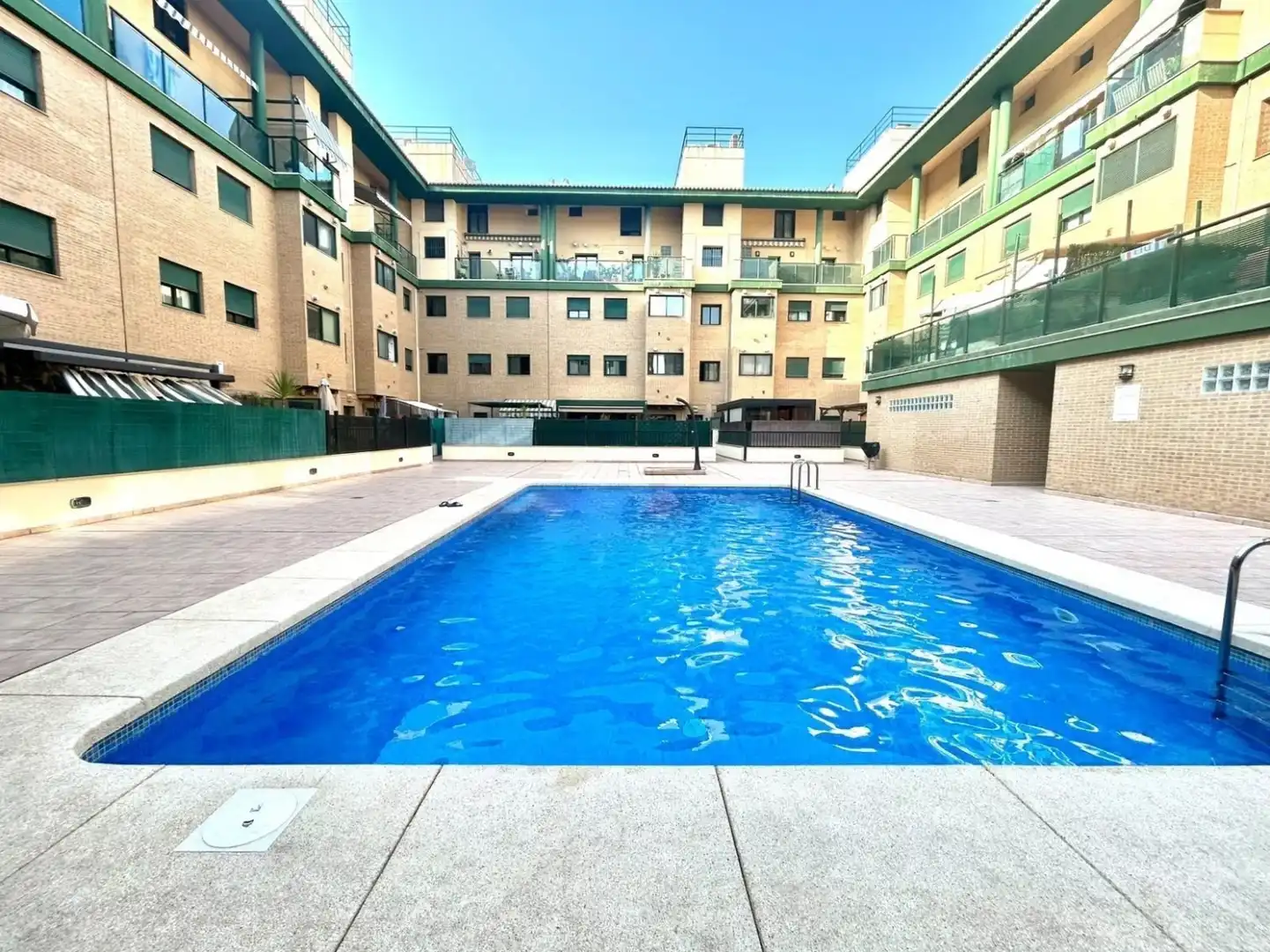 Swimming pool of Flat for sale in Silla  with Air Conditioner, Storage room and Swimming Pool