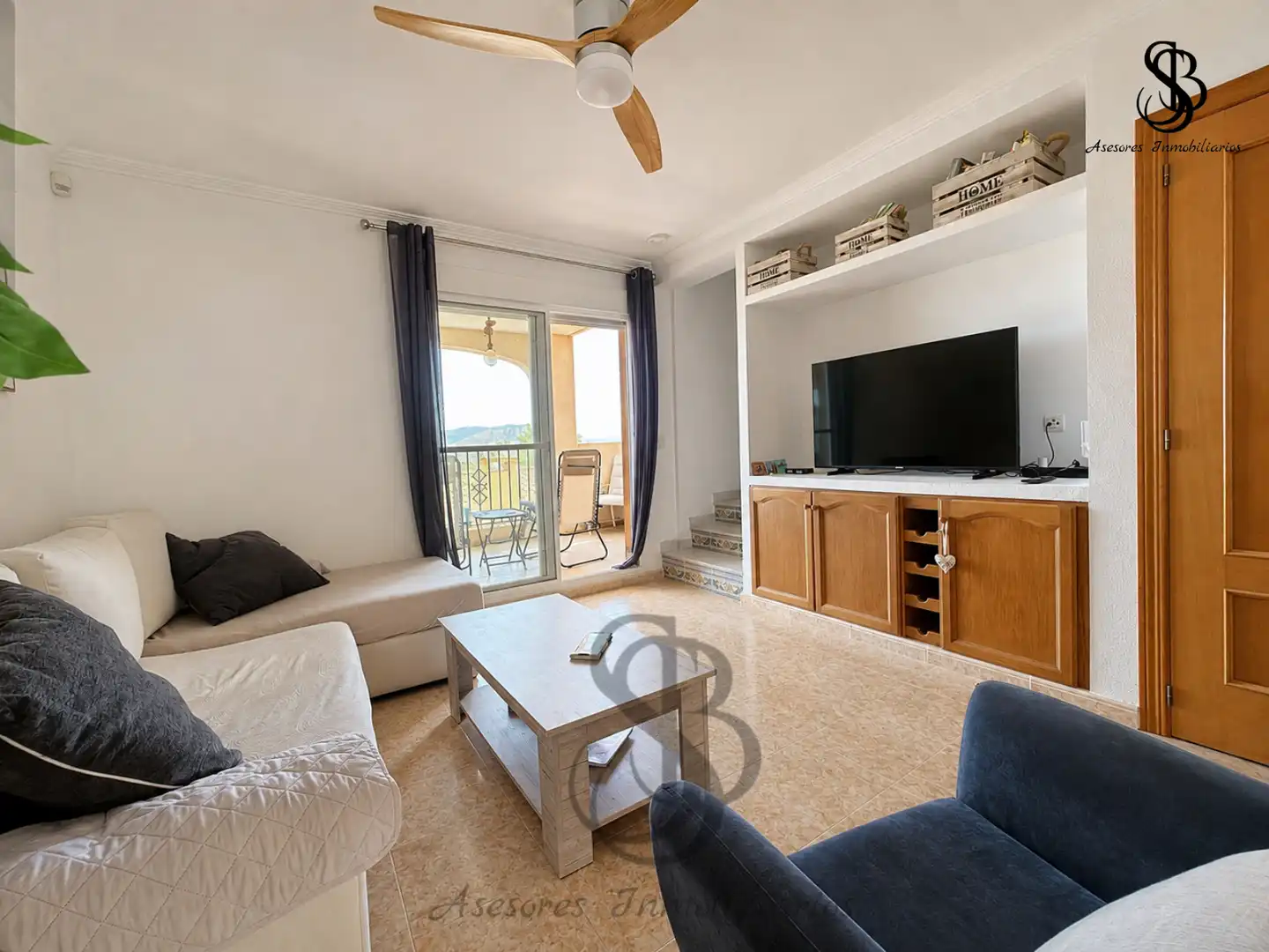 Sala de estar de Casa adosada en venta en Busot con Aire acondicionado, Calefacción y Jardín privado