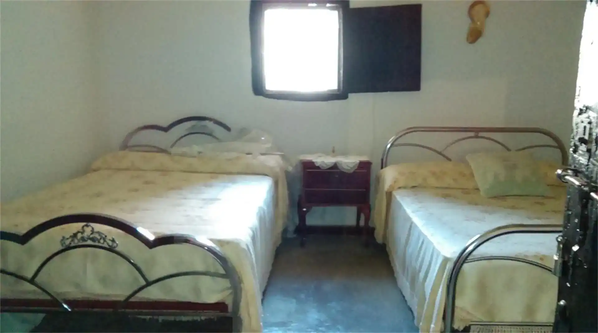 Habitación de Piso en venta en Garganta la Olla con Trastero y Balcón