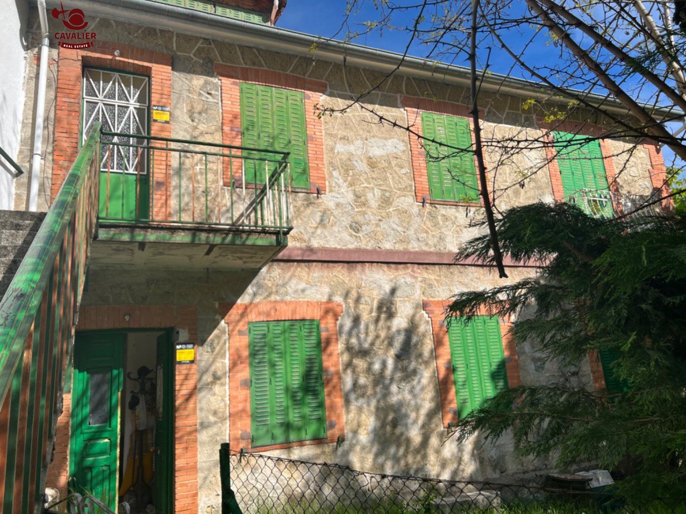 Vista exterior de Casa o xalet en venda en Cercedilla amb Jardí privat, Terrassa i Traster