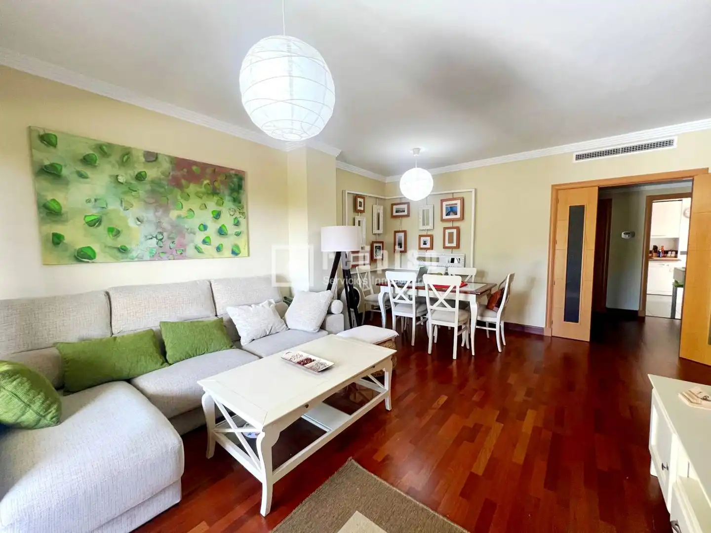 Vista exterior de Piso de alquiler en Torremolinos con Calefacción, Jardín privado y Terraza