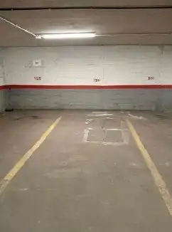Aparcamiento en venta en CEDACEROS 11