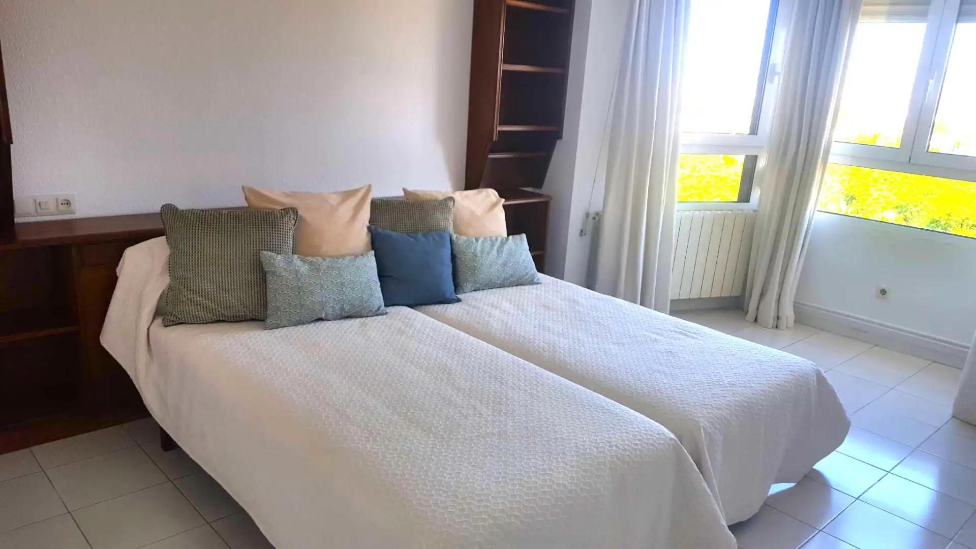 Attic for rent in Avenida de los Pinos, 31, Santa María de Gracia