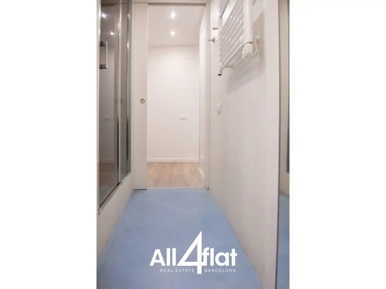 Flat for sale in Barcelona  with Air Conditioner, Parquet flooring and Terrace