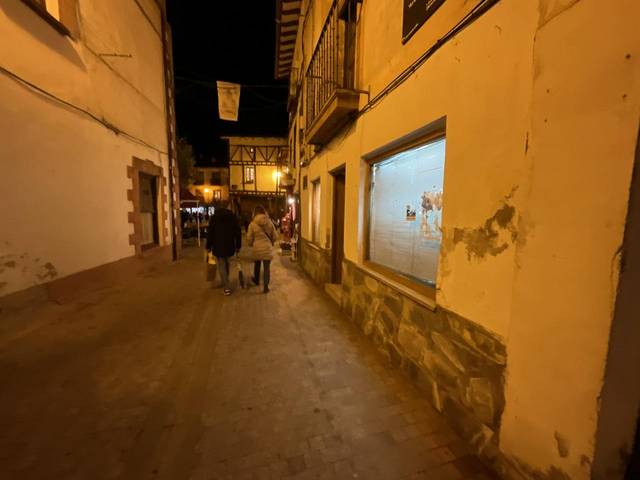 Local comercial en Venta en Calle Mercedes Mateo en Ezcaray