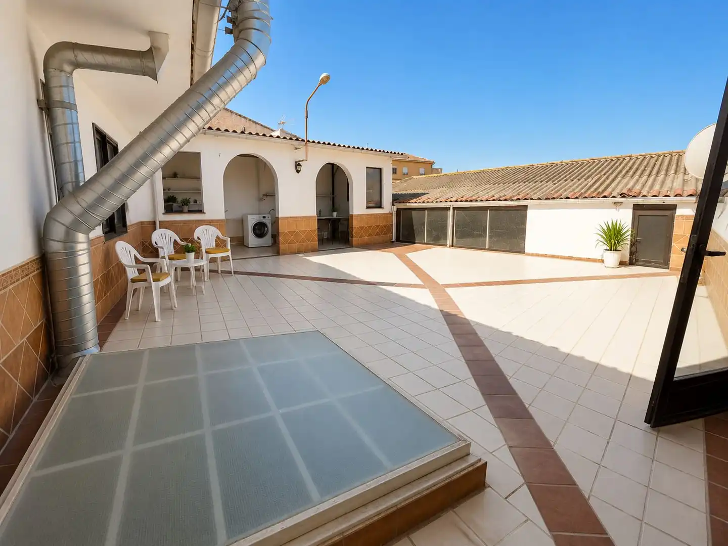 Casa con terraza en venta en Calle CARRERA de la virgen, imagen 2