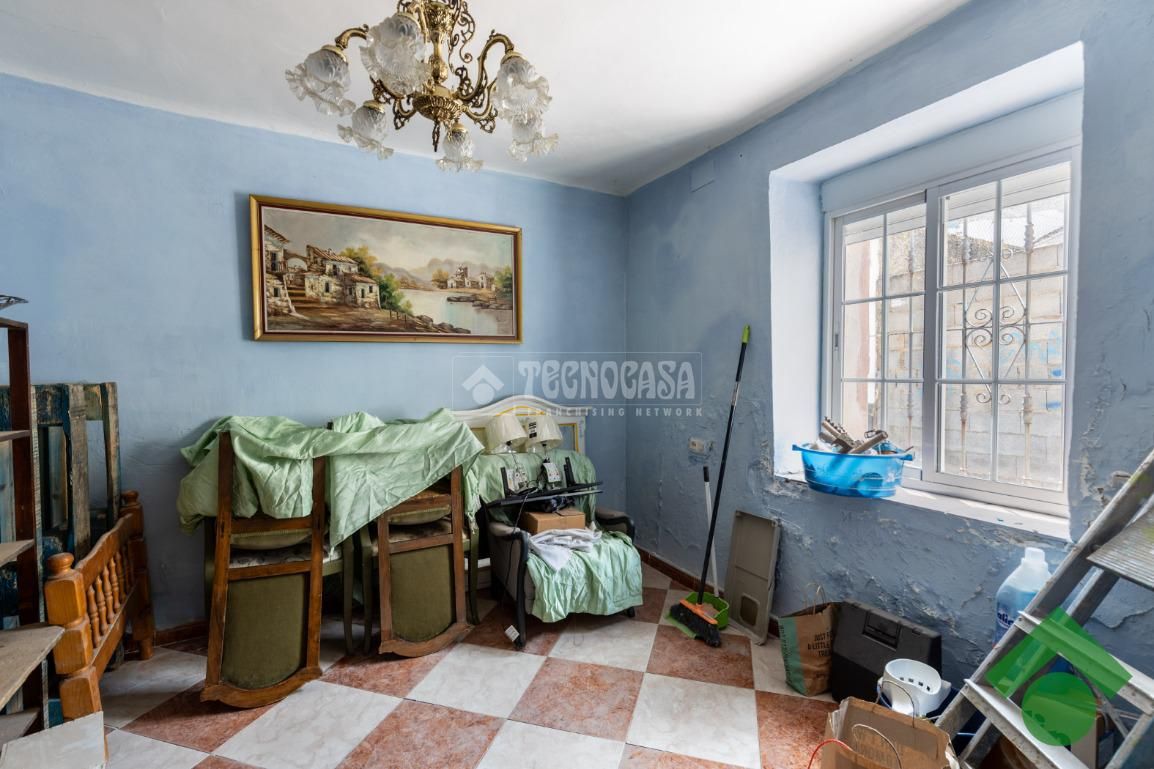 Casa adosada en venda en Alfacar amb Terrassa i Balcó