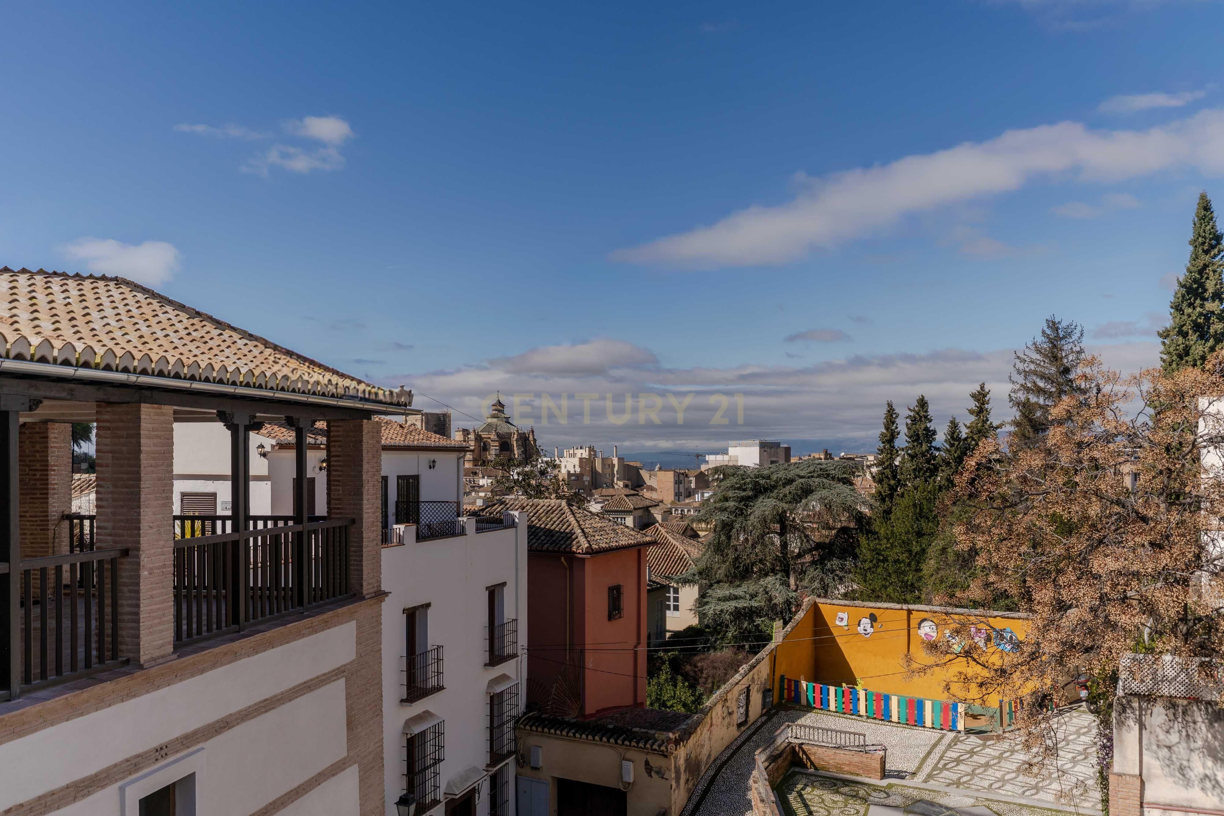 Exterior view of House or chalet for sale in  Granada Capital  with Balcony