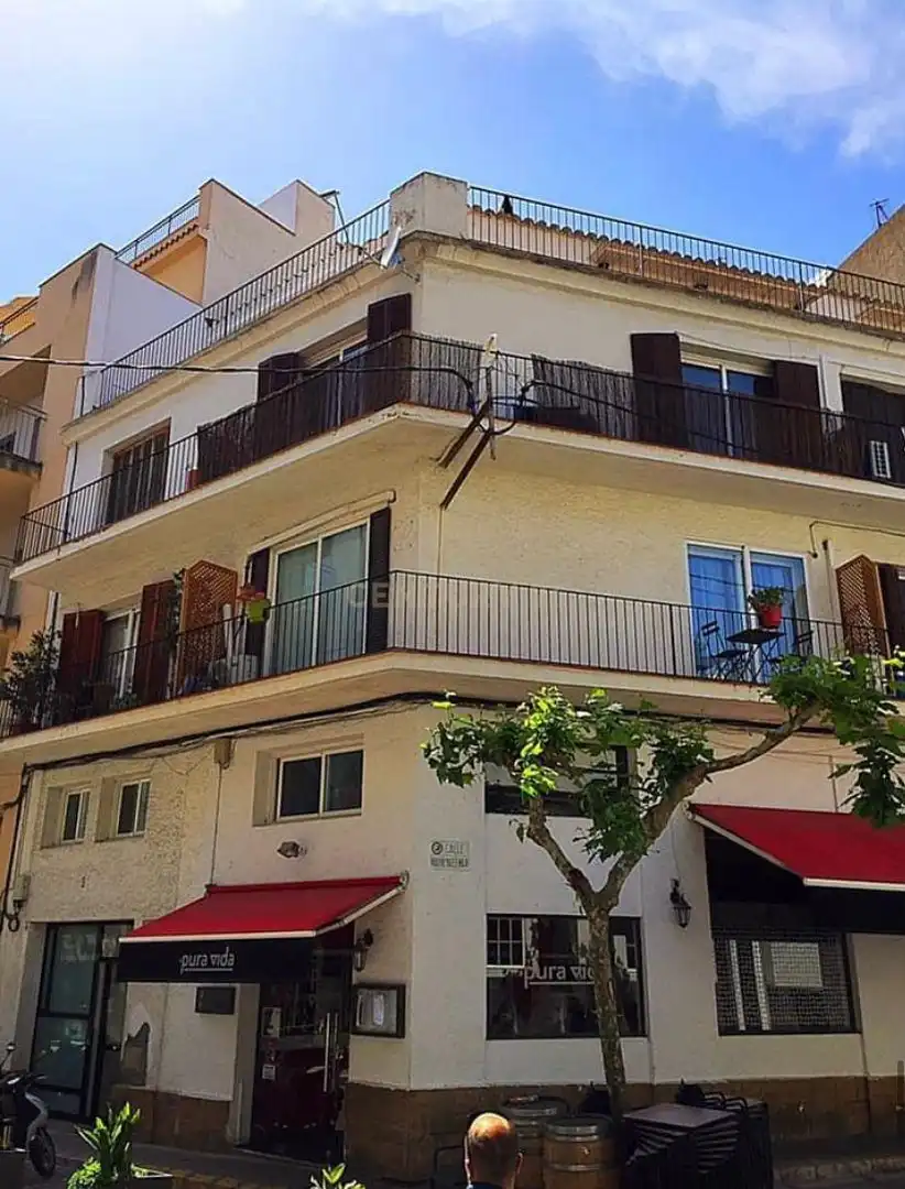 Vista exterior de Apartamento en venta en Sitges con Balcón