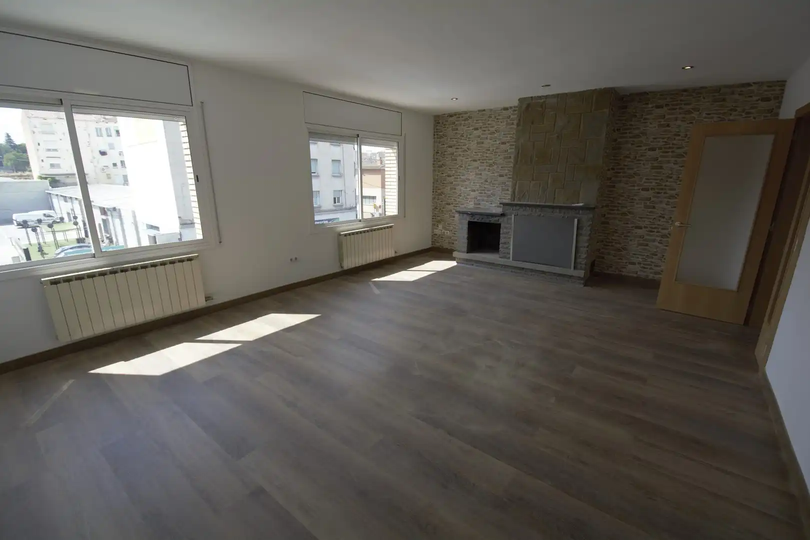 Sala de estar de Dúplex de alquiler en Manresa con Aire acondicionado, Calefacción y Parquet