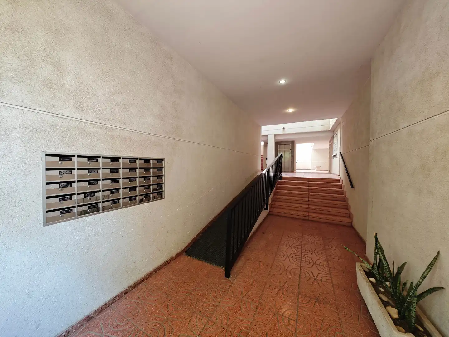 Wohnung zum Verkauf in Mutxamel mit Privatgarten, Parkett und Terrasse