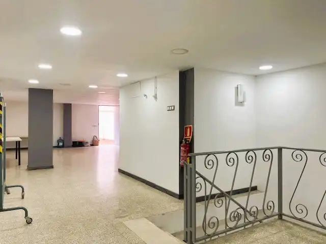 Business premises for sale in Carrer de la Independència, imagen 6