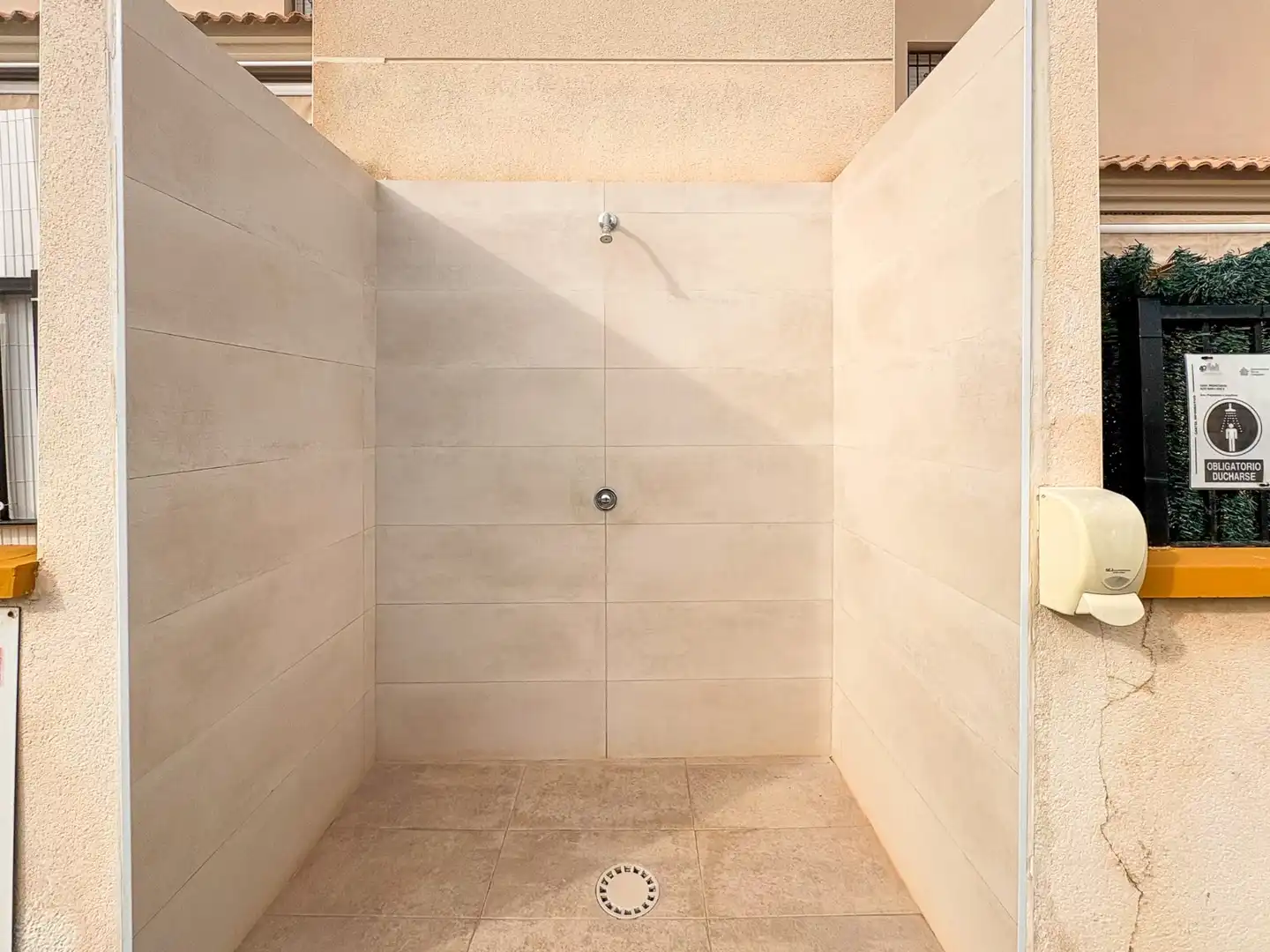 Bany de Casa adosada en venda en Elche / Elx amb Jardí privat, Terrassa i Traster