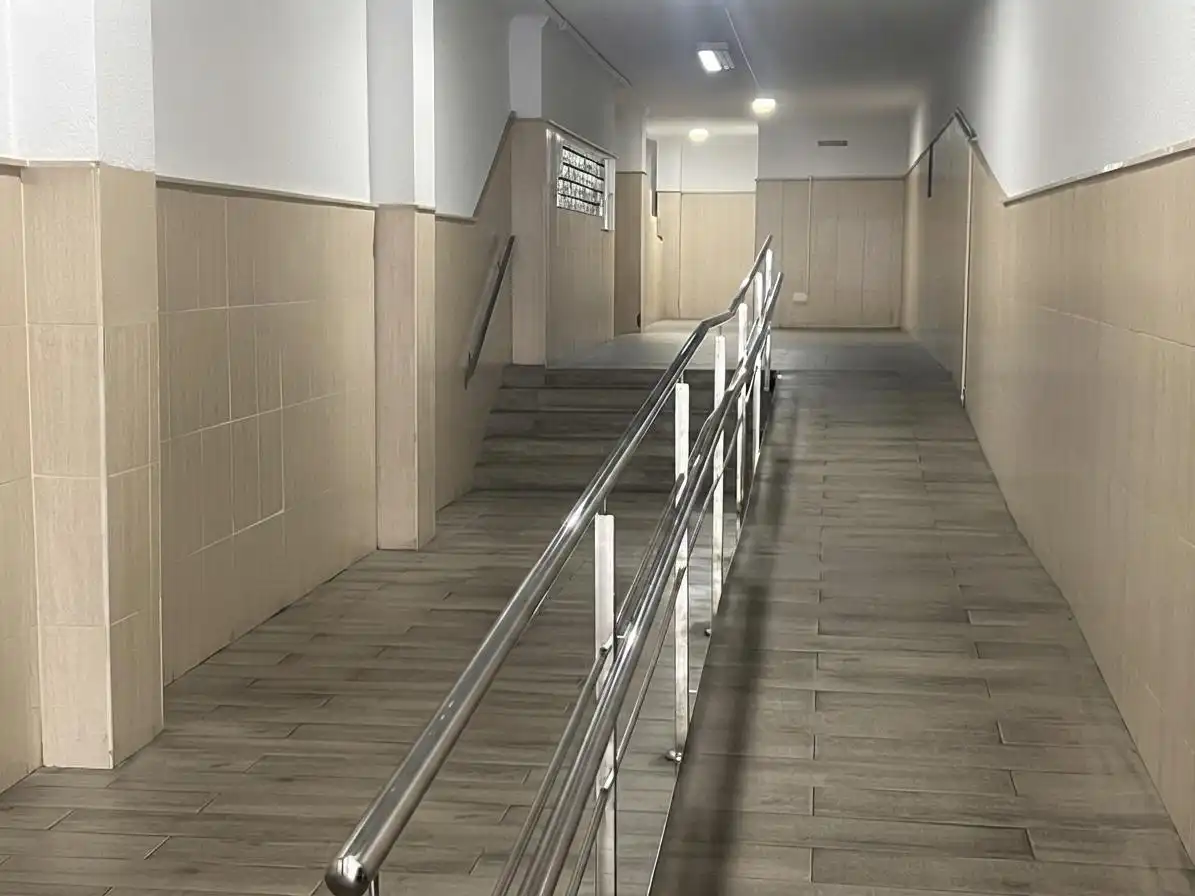 Piso con ascensor en venta en Calle Hermanos Pinzón, imagen 16
