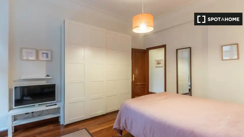 Habitación en Sabino Arana - Jesuitas