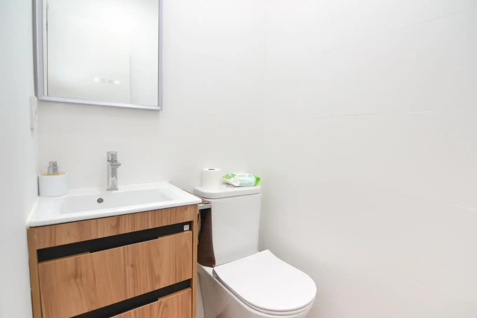 Bathroom of Houses for sale in Casarrubios del Monte  with Air Conditioner, Heating and Private garden
