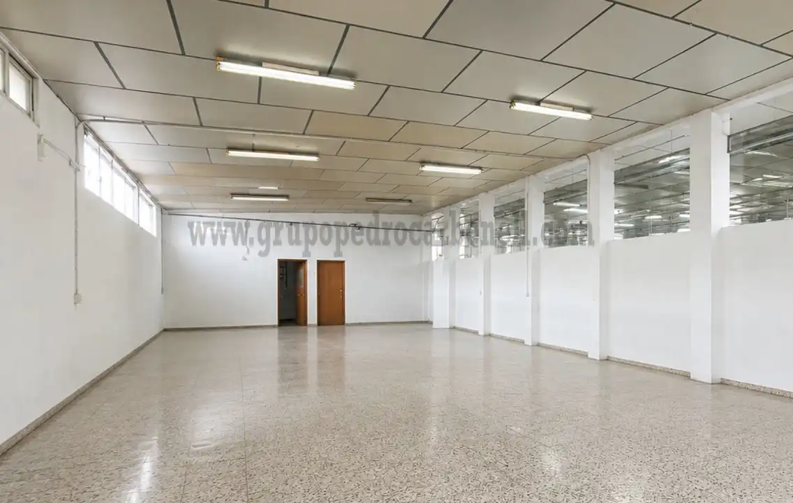 Nau industrial en venda en Elche / Elx