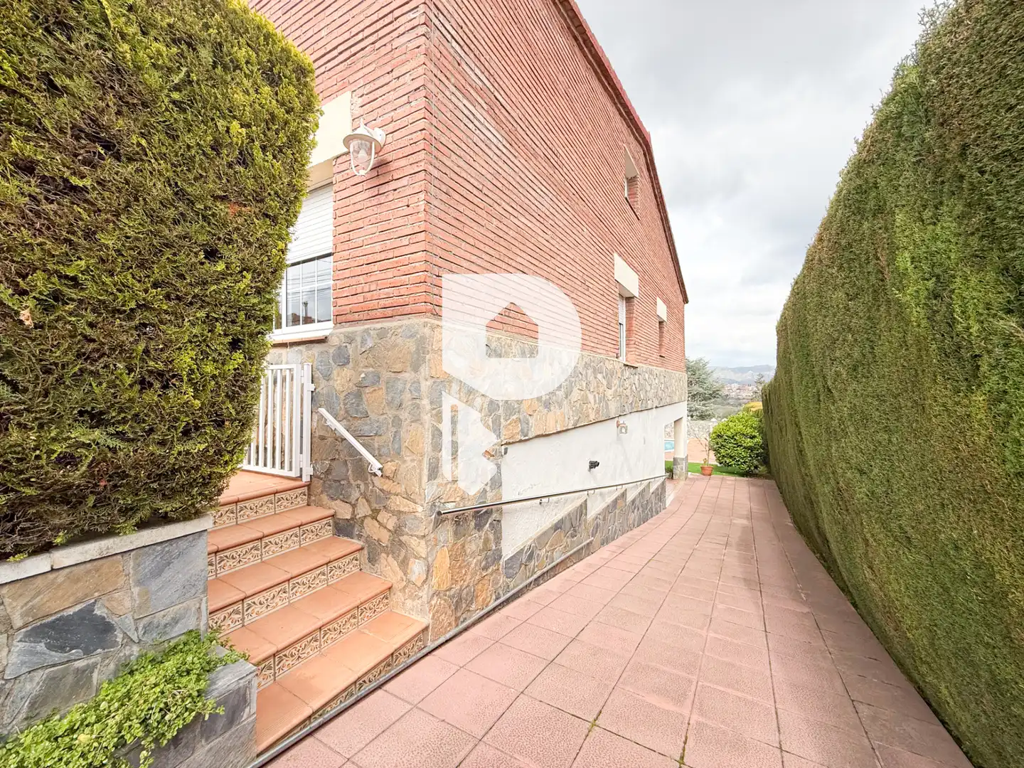 Vista exterior de Casa o chalet en venta en Esparreguera con Aire acondicionado, Calefacción y Terraza