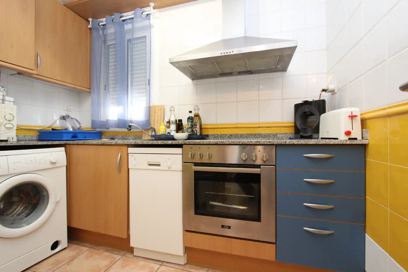 Cocina de Casa adosada en venta en Mont-roig del Camp con Aire acondicionado, Jardín privado y Amueblado