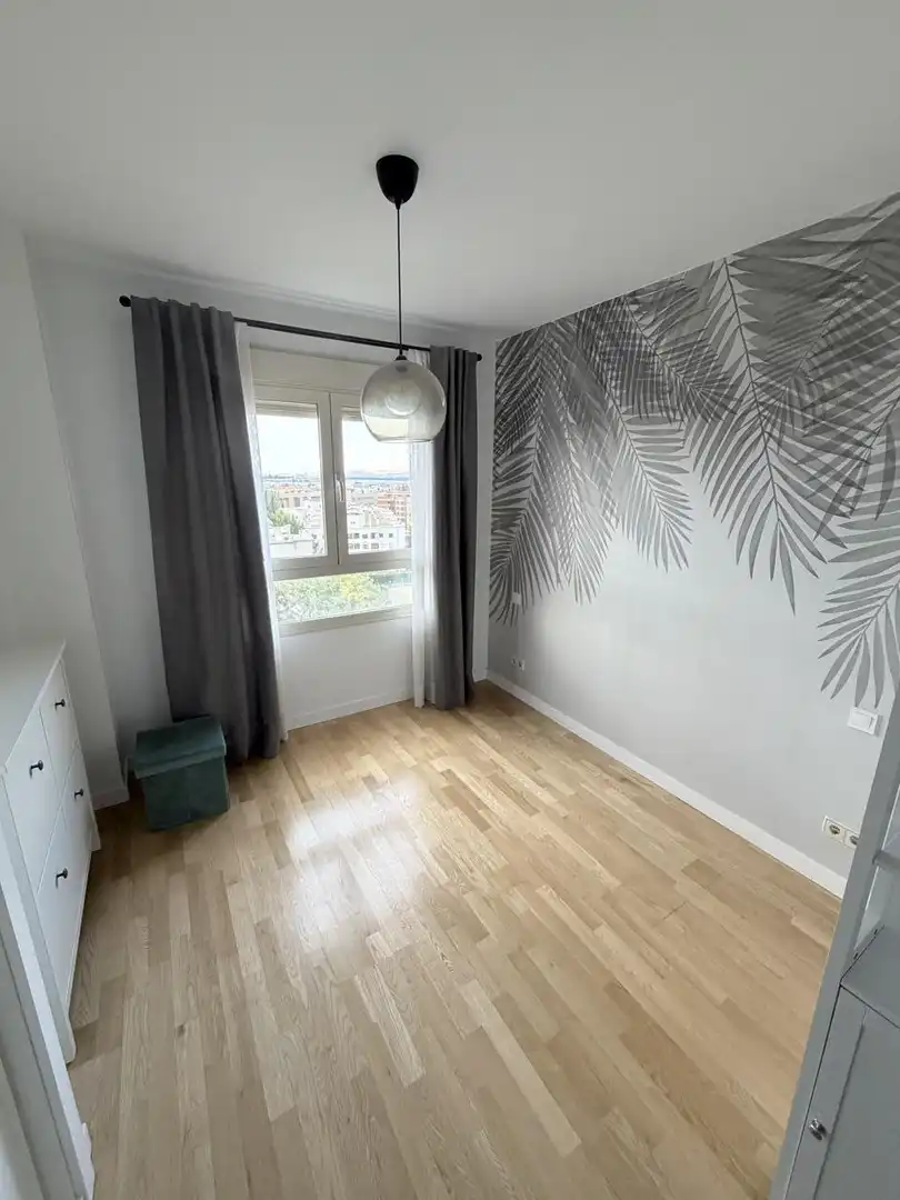 Flat with pool to rent in Calle de Arcaute, imagen 13