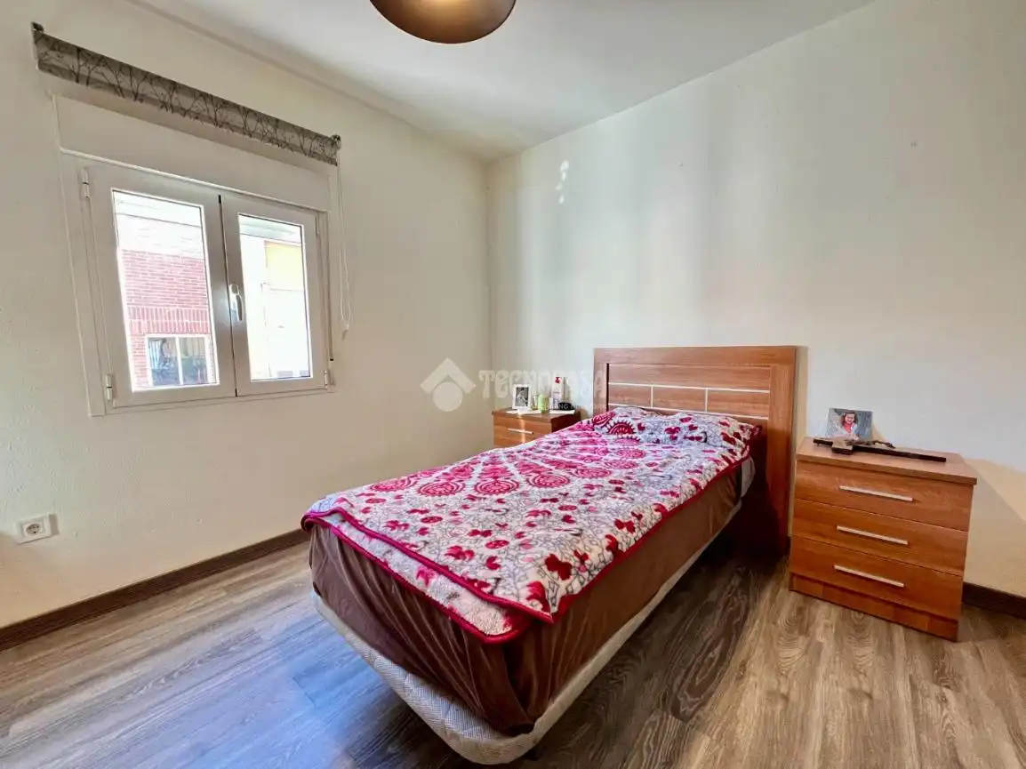 Bedroom of Flat for sale in Madrid  with Air Conditioner and Heating