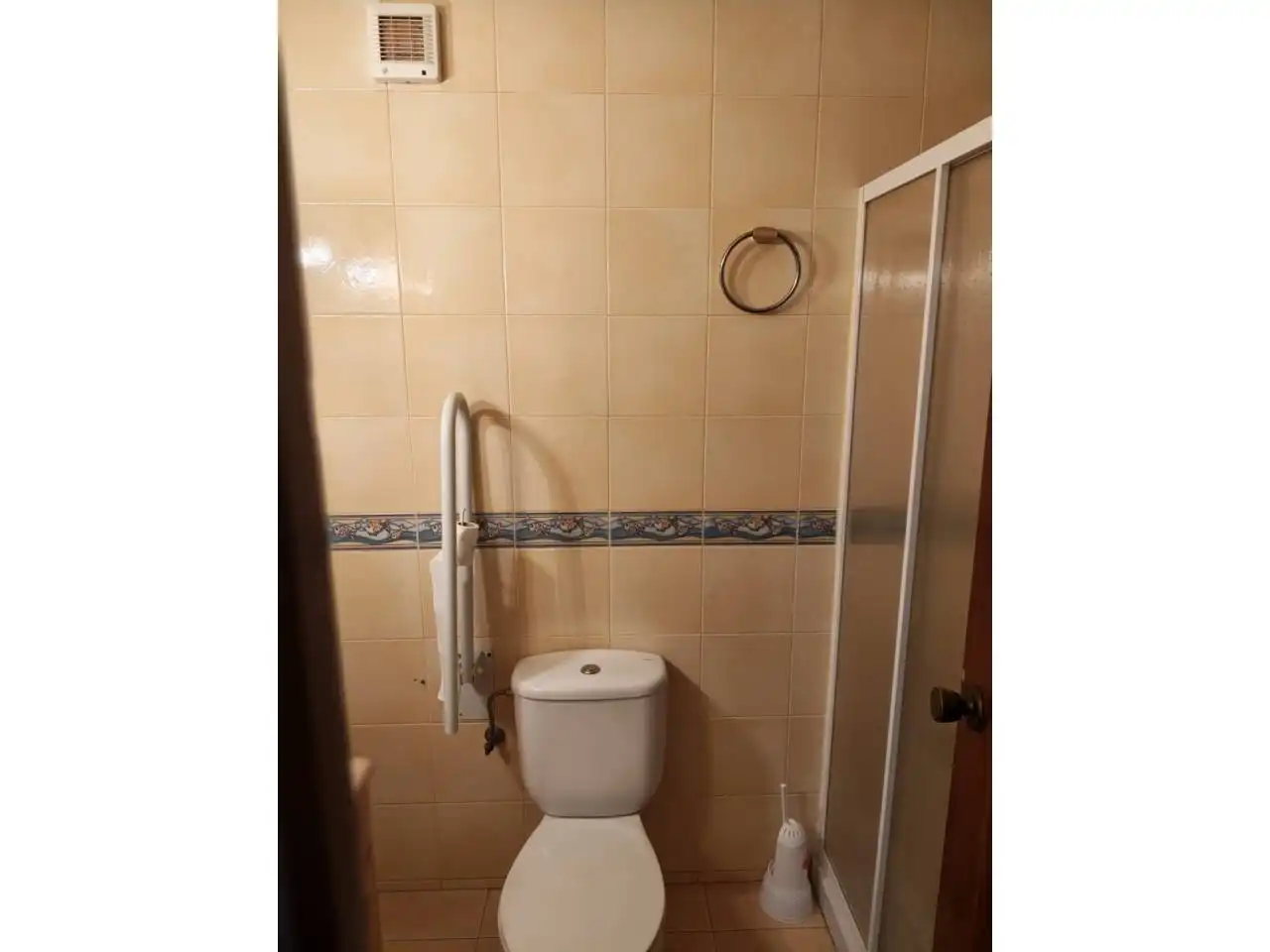 Bany de Pis en venda en Castellón de la Plana / Castelló de la Plana amb Balcó