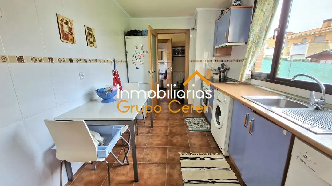 Cocina de Casa adosada en venta en Cirueña con Calefacción, Jardín privado y Terraza