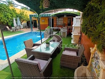 Xalet amb piscina en venda a Nueva Alcalá