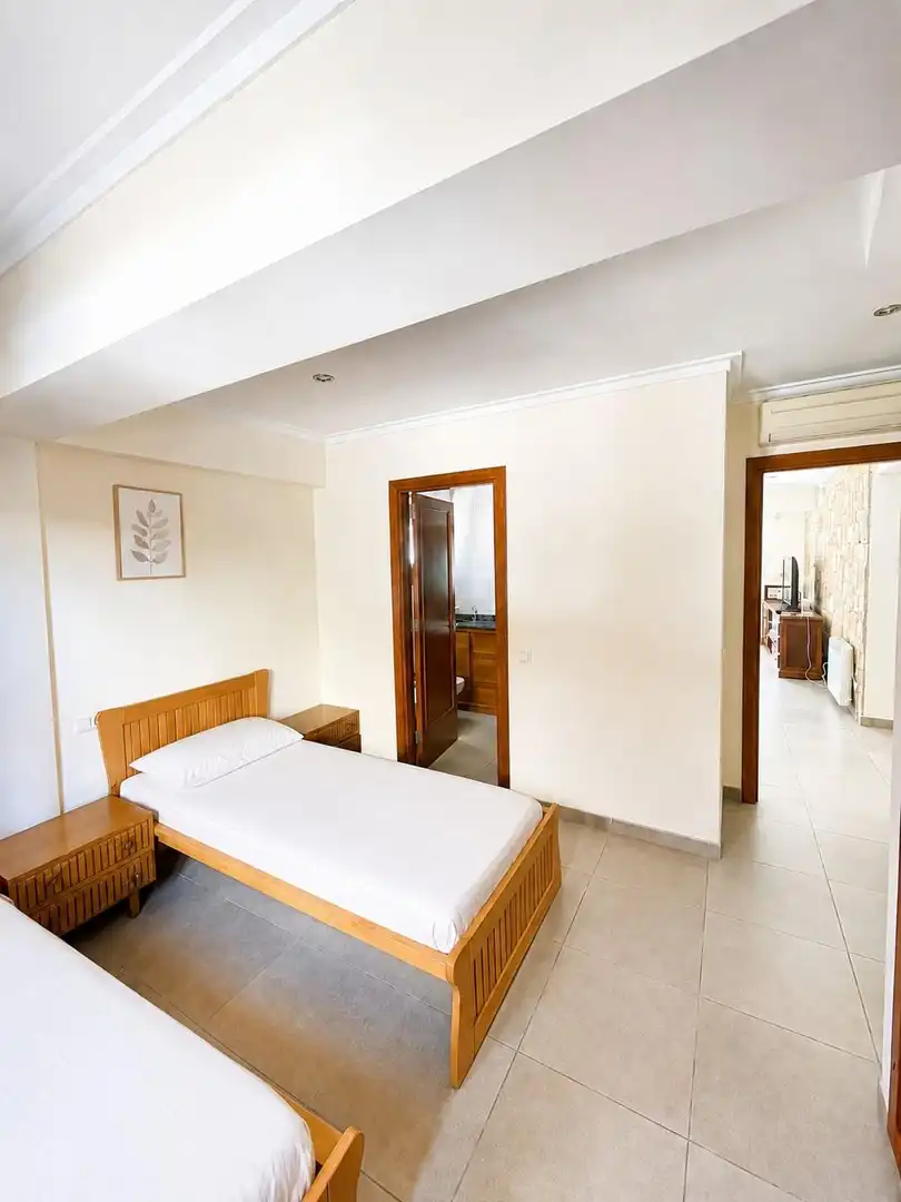 Schlafzimmer von Erdgeschoss zur Miete in Alcúdia mit Klimaanlage, Terrasse und Möbliert