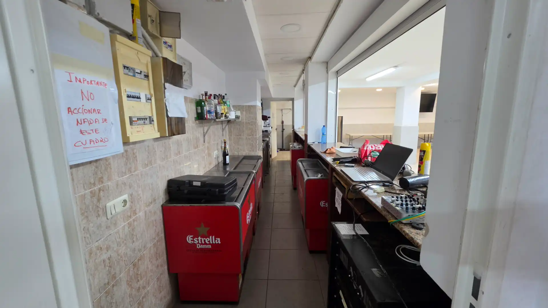 Local comercial en venda a Carrer de Peris Brell 48, imagen 3