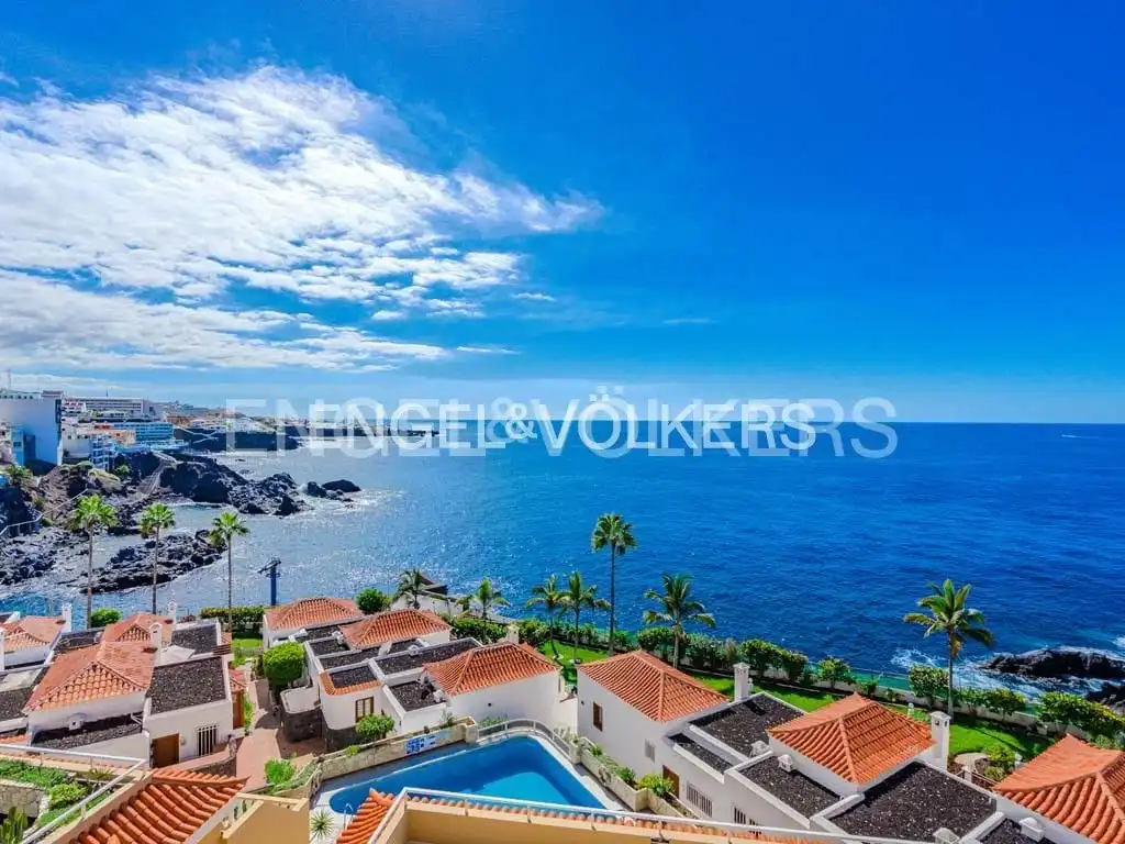 Außenansicht von Wohnung zum Verkauf in Santiago del Teide mit Terrasse und Schwimmbad