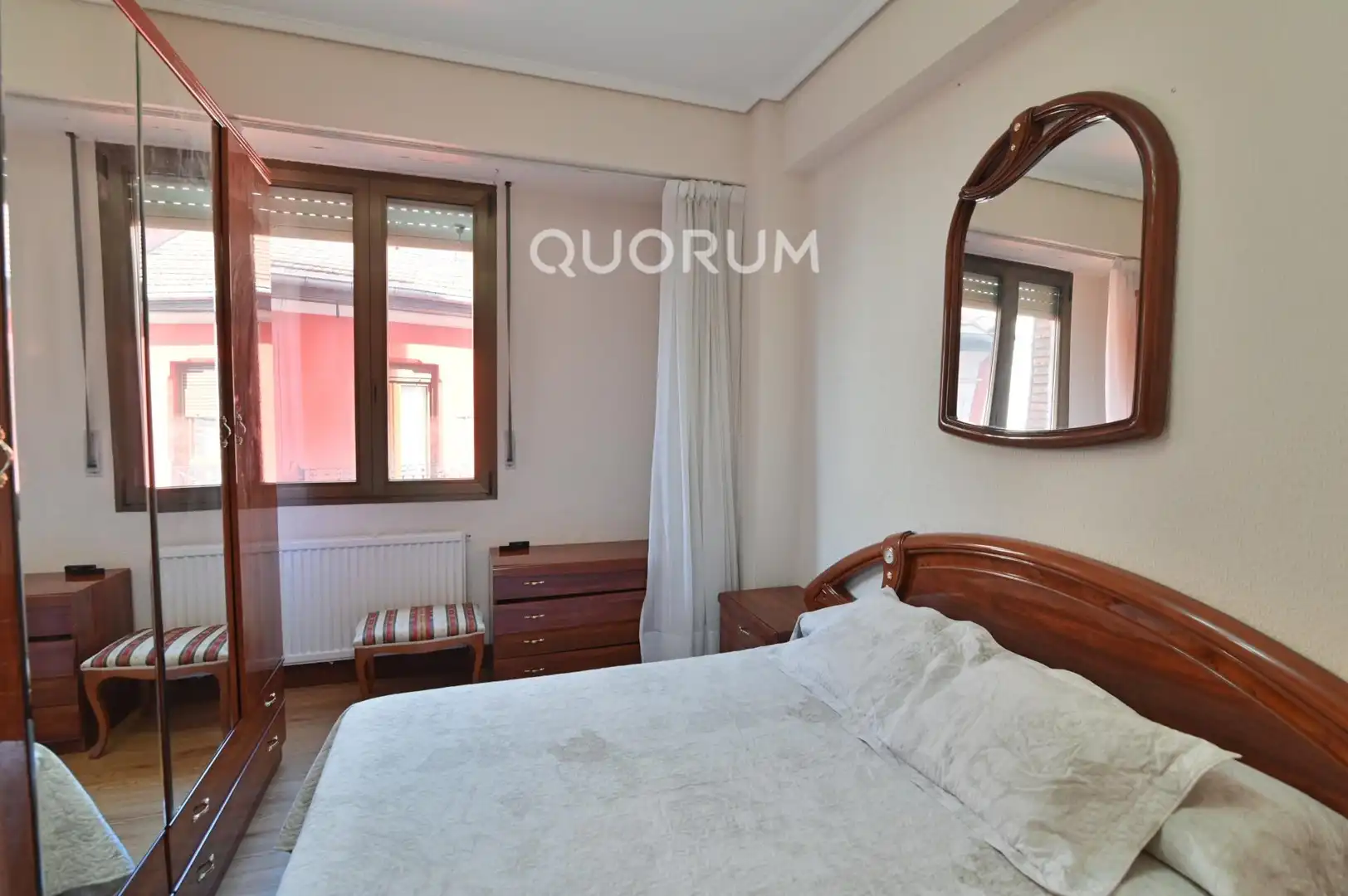 Habitación de Piso en venta en Bilbao  con Calefacción, Trastero y Amueblado