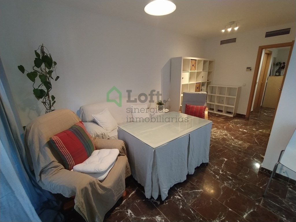 Sala d'estar de Apartament en venda en Badajoz Capital amb Aire condicionat, Terrassa i Moblat