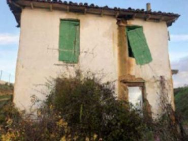 Casa amb jardí en venda a Calle de Arriba