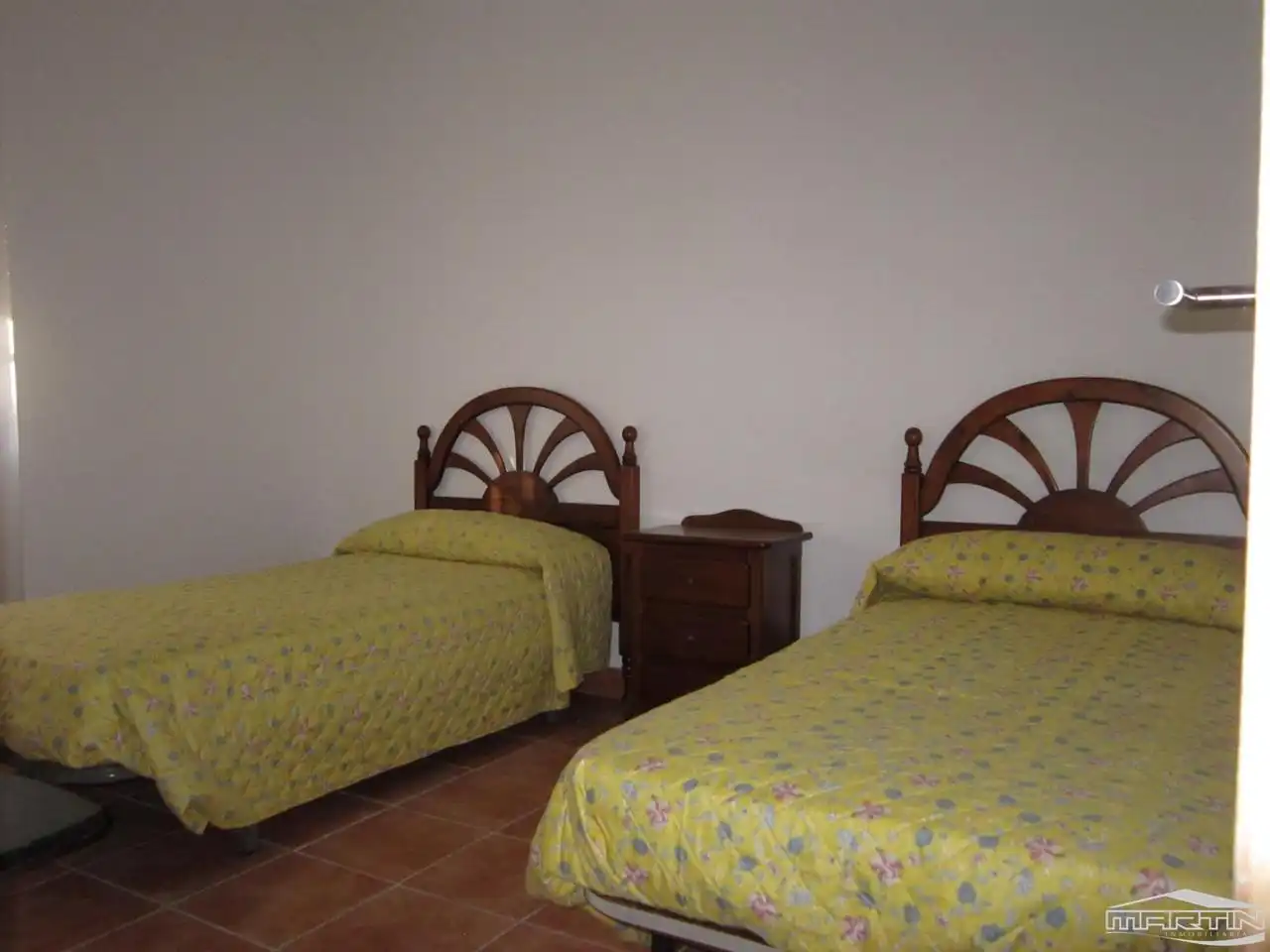 Dormitori de Casa o xalet en venda en Cabra amb Terrassa, Traster i Piscina